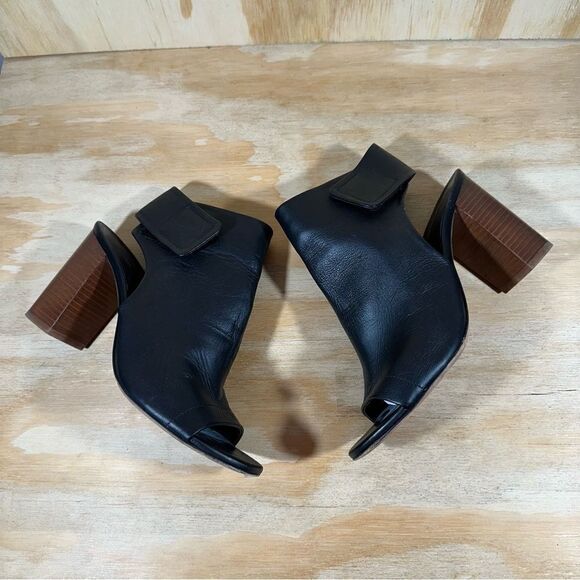 Vince Faye Open Toe Black Leather Bootie Women’s Size 8.5 - Picture 2 of 7